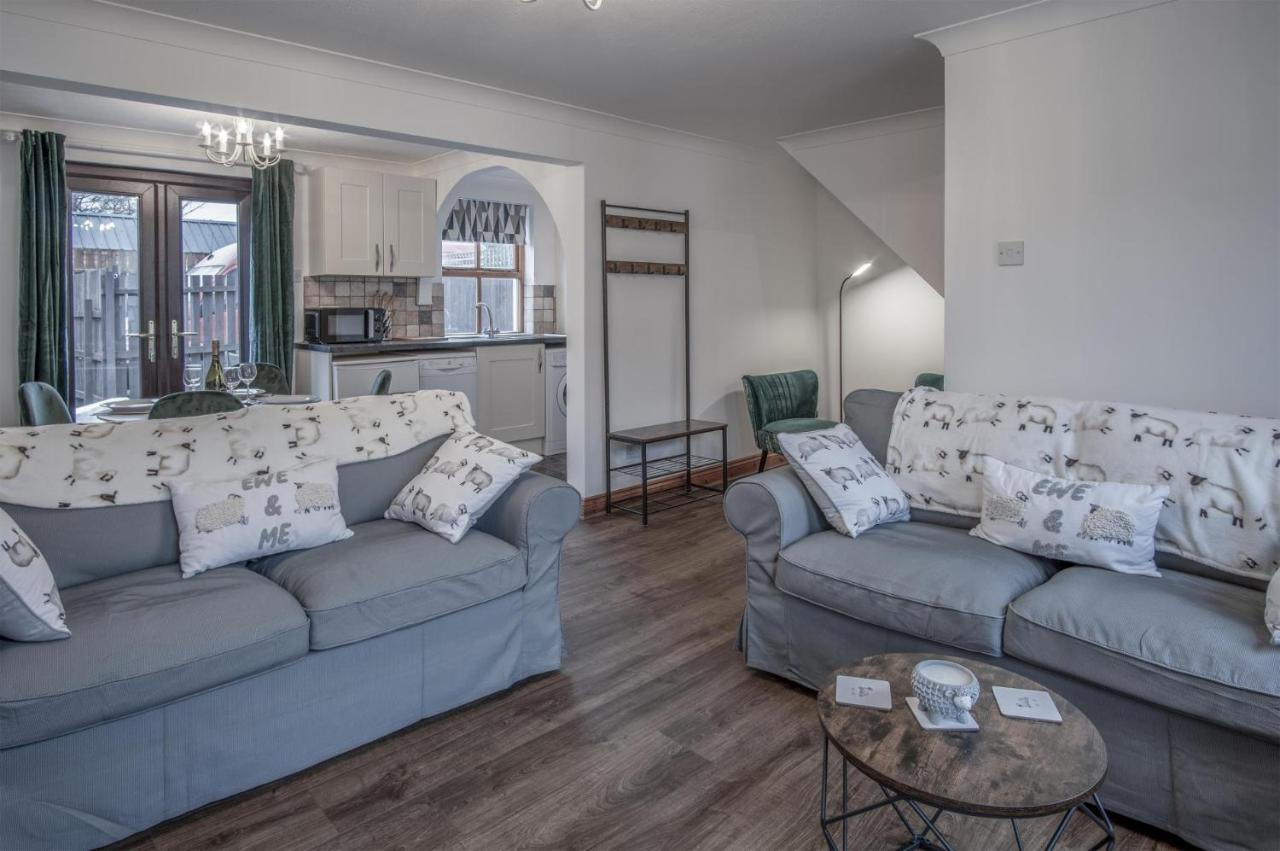 Old Keg Yard - 2 Bedroom Holiday Cottage - Narberth Εξωτερικό φωτογραφία