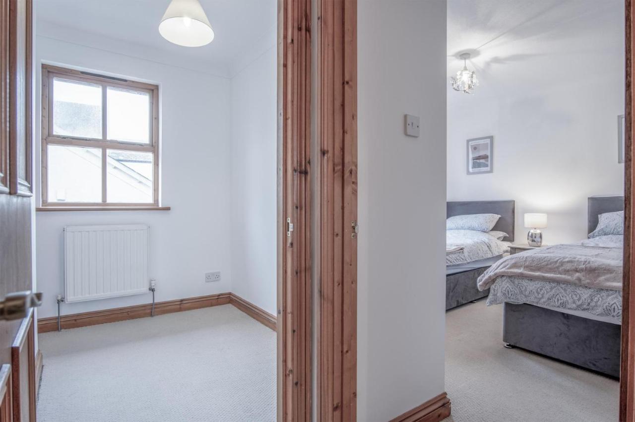 Old Keg Yard - 2 Bedroom Holiday Cottage - Narberth Εξωτερικό φωτογραφία