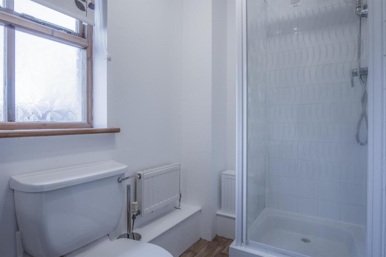 Old Keg Yard - 2 Bedroom Holiday Cottage - Narberth Εξωτερικό φωτογραφία